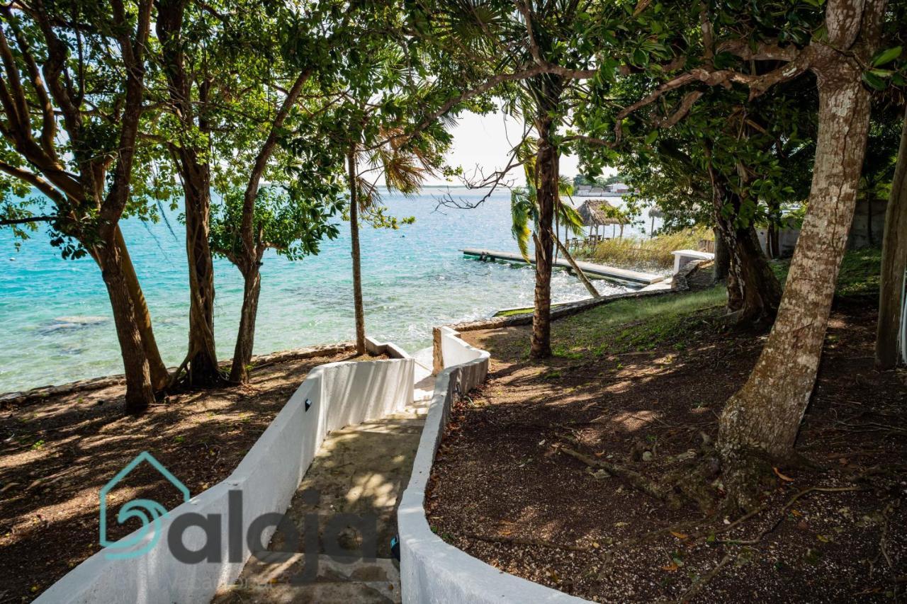 Villa Xtohil With Private Access To The Magic 7 Colors Lagoon Bacalar Exterior foto